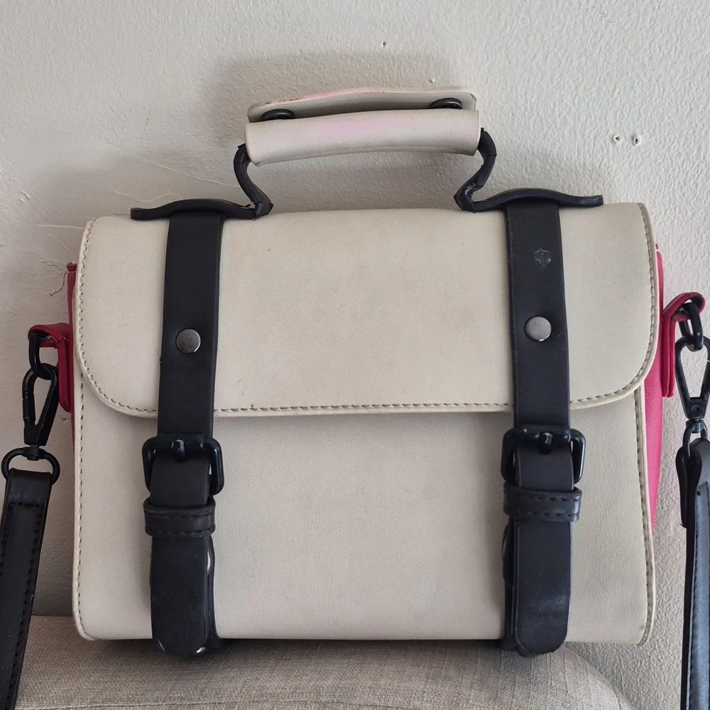 Pixie Mood Steph Vegan Leather beige/red Top Handle Boxy Crossbody Shoulder Bag - Picture 4 of 16